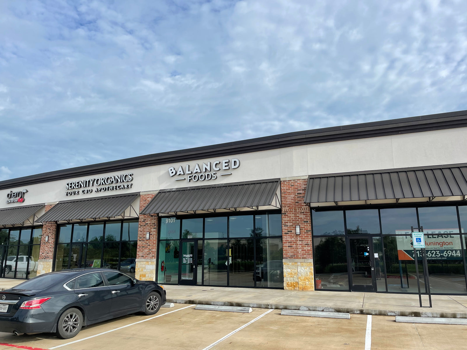 Missouri City / Seinna Location Celebrates 1 Year Anniversary